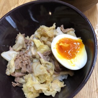 電子レンジで作る肉野菜炒めご飯